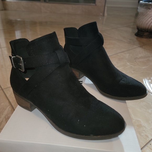 Womens booties - Picture 1 of 5